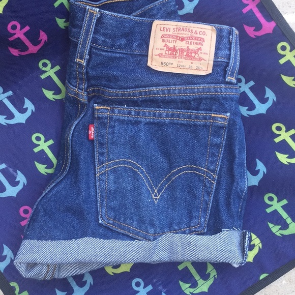 90s Levi’s 550 high waist cutoff jean shorts 26” - Picture 3 of 8